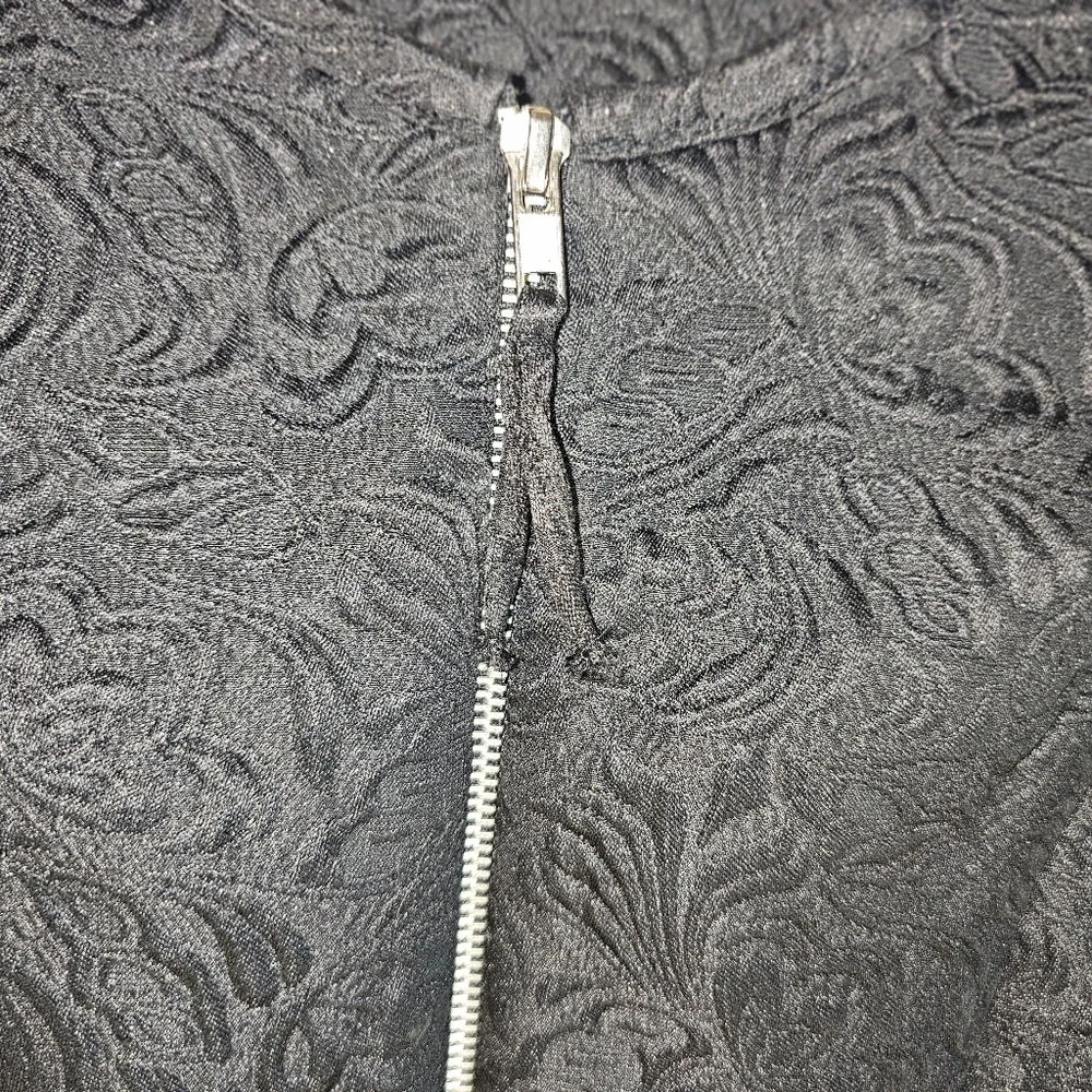​Rhyme LA Black Textured Embossed Zip Front Jacket Blazer Size M